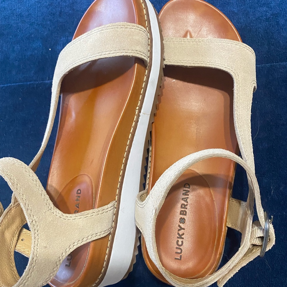 Lucky brand platform sandals size 8